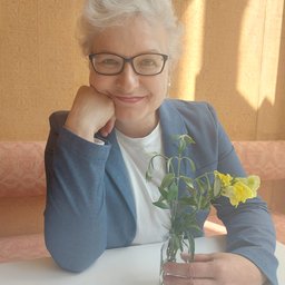 Dr. Annette Fusenig